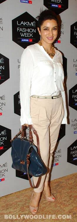 Tisca Chopra attends Archana Kochar's show at Lakme Fashion Week - Day 5