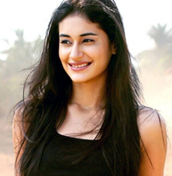Have you met Deepak Tijori’s new girl yet?