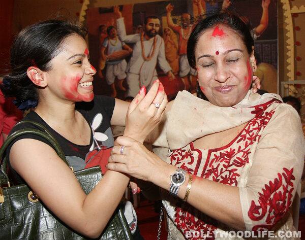 Sumona Charkravarti