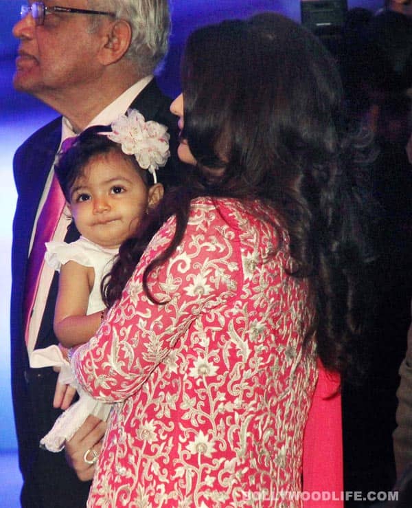 Aishwarya Rai Bachchan’s baby Aaradhya gets polio drops! Aishwarya Rai Bachchan’s baby Aaradhya gets polio drops!