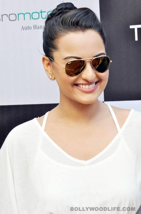 Sonakshi-26112