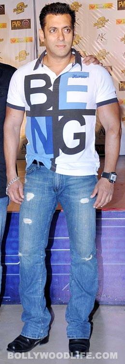 Gallery: Dabangg 2 premiere: Salman Khan, Aamir Khan and Sonakshi Sinha spotted on the red carpet Salman Khan