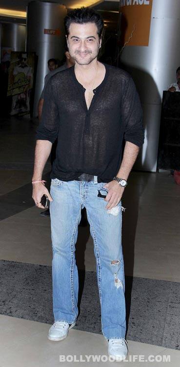 Gallery: Dabangg 2 premiere: Salman Khan, Aamir Khan and Sonakshi Sinha spotted on the red carpet Sanjay Kapoor