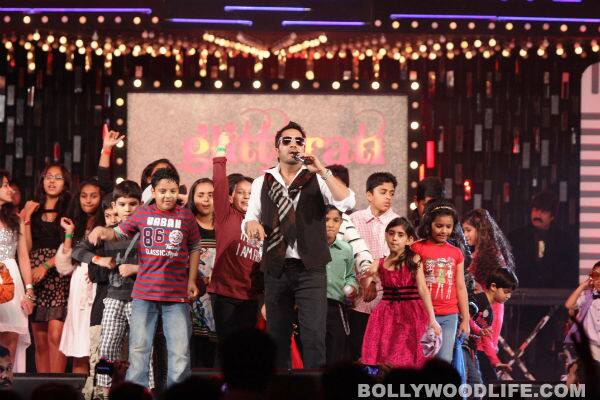 Gallery: Sunny Leone, Parineeti Chopra, Arjun Kapoor welcome 2013 with a bang: View party pics! Mika Singh