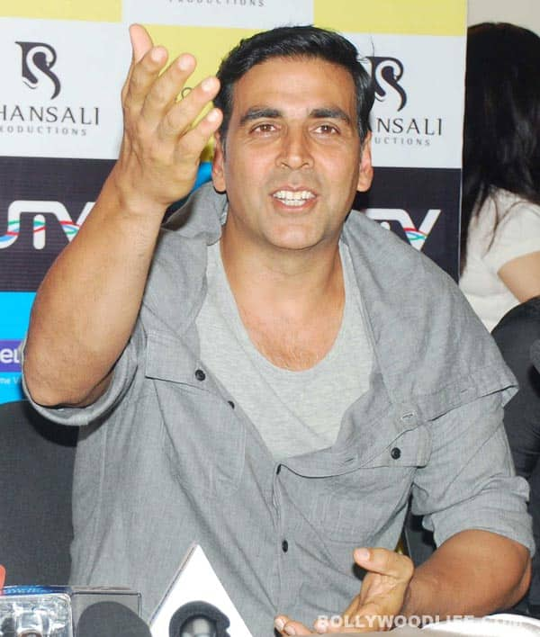 Akshay Kumar: Government should not levy so much service tax