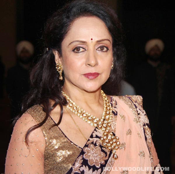 Hema Malini Nude Pics 49