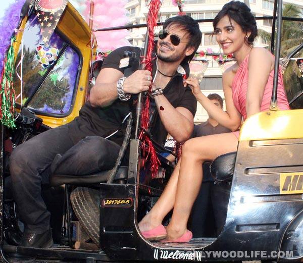 Vivek-Oberoi-Neha-7-140213