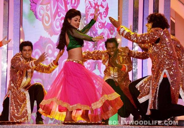 Gallery: Gr8 Women’s Achievers Awards 2013: Farah Khan, Asin, Prachi Desai attend the do – View pics