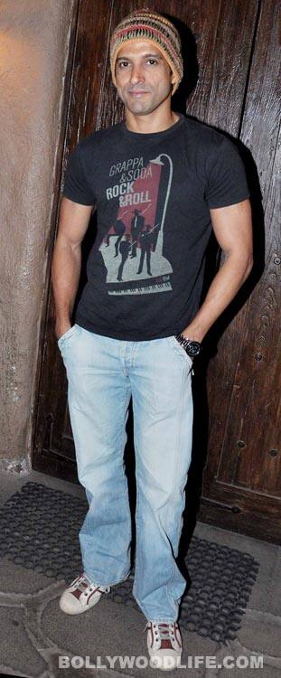 Farhan Akhtar, Kangna Ranaut, Dino Morea, Mugdha Godse at Kai Po Che premiere Farhan Akhtar