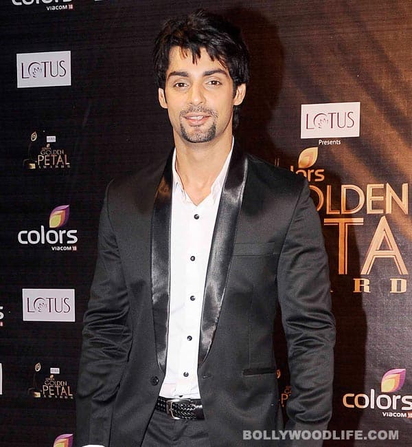 Karan Wahi is hosting Indian Idol Junior!