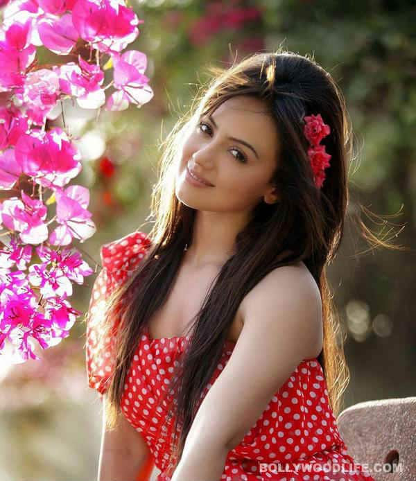 Salman Khan said ‘Ek baar maine jo commitment kar di’ – so how did Sana Khan get lucky?