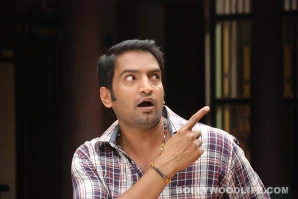 Santhanam to play lead in Tamil remake of Tollywood hit Maryada Ramanna Santhanam to play lead in Tamil remake of Tollywood hit Maryada Ramanna