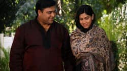 Bade Acche Lagte Hain: Ram Kapoor and Priya in an airplane crash