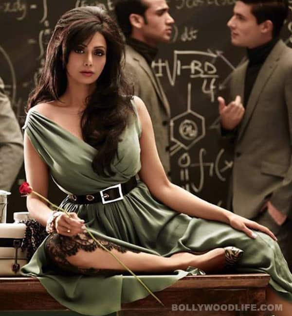 Meet Sridevi, the super sexy professor! Meet Sridevi, the super sexy professor!