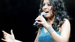 Sunidhi Chauhan