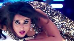 Mahie Gill sizzles in Vechanaina Ratri from Toofan