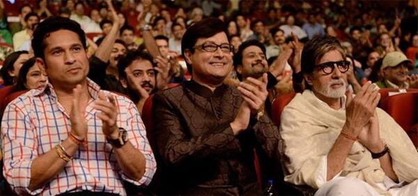 Sachin-Tendulkar-Sachin-Pilgaonkar-Amitabh-Bachchan060913