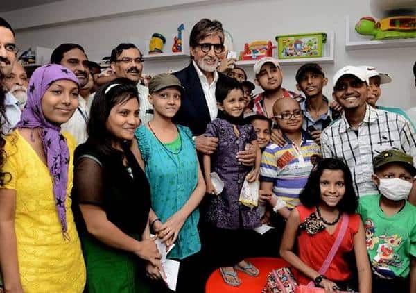 Amitabh Bachchan at Tata Memorial cancer hospital Amitabh Bachchan at Tata Memorial cancer hospital