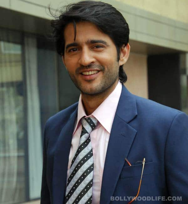 <b>Hiten Tejwani</b> st1bollywoodlifecomwpcontentuploads201310H - Hiten-Tejwani-Manav-of-Pavitra-Rishta