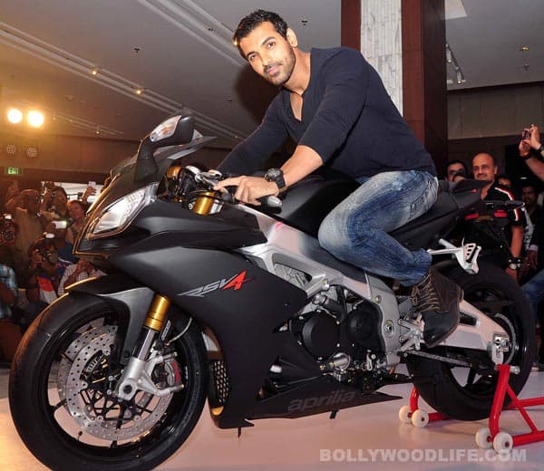 John Abraham's entry in Welcome Back to cost Rs 3 crore! John Abraham's entry in Welcome Back to cost Rs 3 crore!