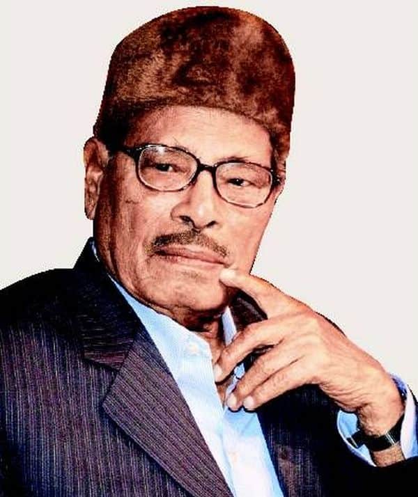 Manna Dey files case against nephew for missing money and jewellery Manna Dey files case against nephew for missing money and jewellery