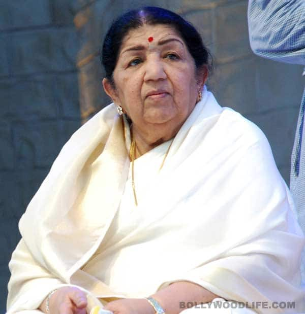 Lata Mangeshkar embroiled in dirty politics; asked to return Padma