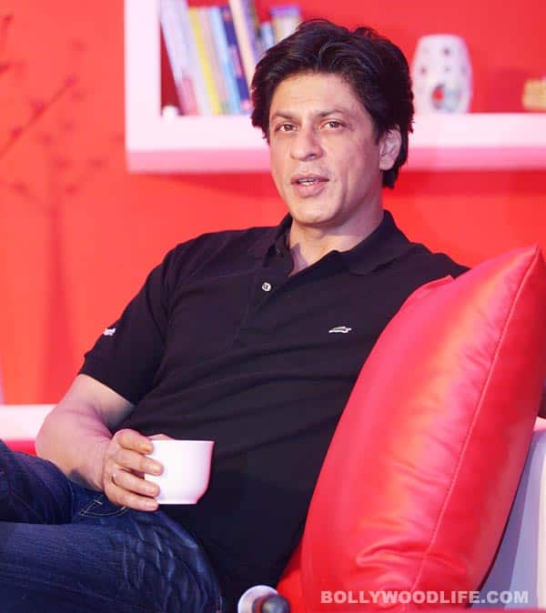 Shahrukh Khan thanks fans for birthday wishes Shahrukh Khan thanks fans for birthday wishes