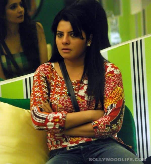 Shraddha Sharma: I dont find anyone man enough in Bigg Boss 7 house Shraddha Sharma: I dont find anyone man enough in Bigg Boss 7 house