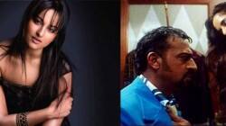 Sonakshi Sinha doing a Katrina Kaif with Gulshan Grover