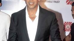 After Salman Khan and Aamir Khan, Akshay Kumar to debut on Koffee with Karan 4!