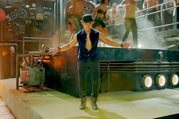 Aamir Khan in Dhoom:3, Aamir Khan tap dancing Aamir Khan in Dhoom:3, Aamir Khan tap dancing