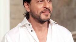 Shahrukh wants to play villian again