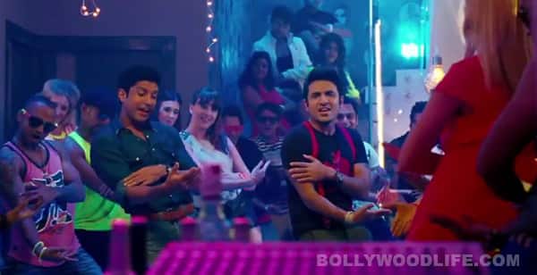 Farhan Akhtar gets lethal! Farhan Akhtar gets lethal!