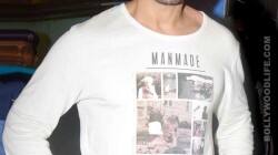 Where is John Abraham’s bride and wedding band?