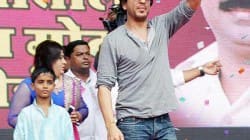 An injured Shahrukh Khan resumes Happy New Year shoot