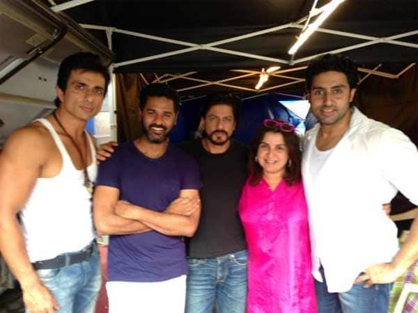 Shahrukh Khan jealous of Sonu Sood Shahrukh Khan jealous of Sonu Sood