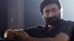Sunny Deol in Dhishkyaon