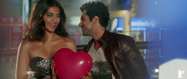 Why is Ayushmann Khurrana calling himself awaara? Why is Ayushmann Khurrana calling himself awaara?