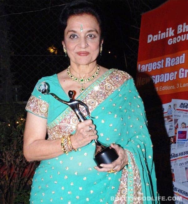 Asha Parekh: I was very close to Nanda Asha Parekh: I was very close to Nanda