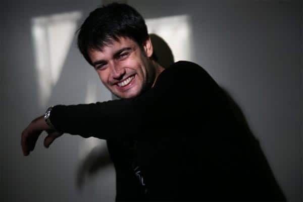 2.Noutati media - Pagina 2 Vivian-dsena