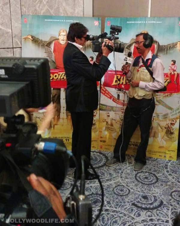 Amitabh Bachchan finally behind the camera – View pic! Amitabh Bachchan finally behind the camera – View pic!