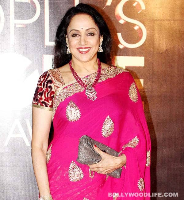 Hema Malini: Everyone in my family have offered to support my election campaign Hema Malini: Everyone in my family have offered to support my election campaign