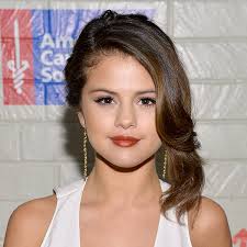 Selena Gomez fires her parents as managers Selena Gomez fires her parents as managers