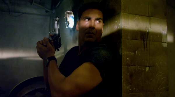 Akshay Kumar: Small stunts can also kill you! Akshay Kumar: Small stunts can also kill you!