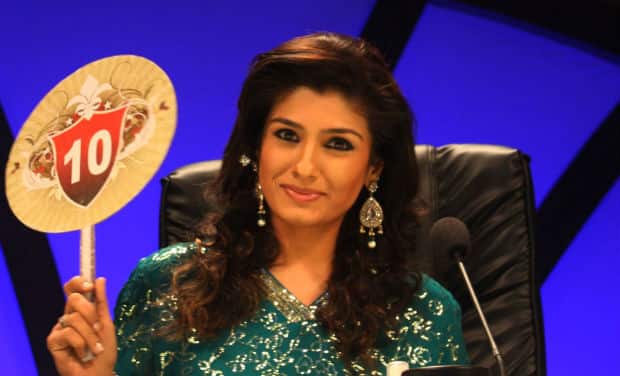 Raveena Tandon wields a sword in Entertainment Ke Liye Kuch Bhi Karega Raveena Tandon wields a sword in Entertainment Ke Liye Kuch Bhi Karega