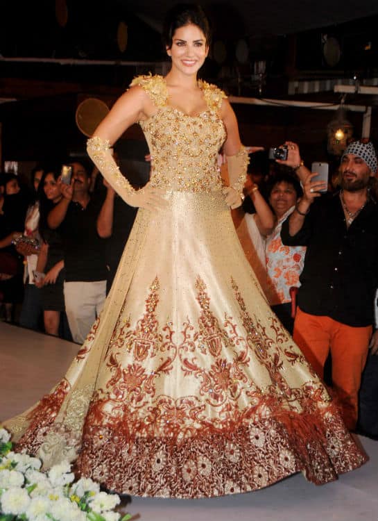 Sunny Leone turns showstopper for Rohit Verma