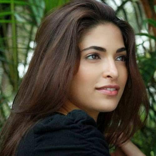 Parvathy Omanakuttan Hot Pictures