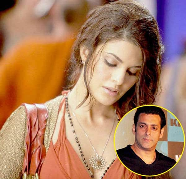 Salman Khan makes Jacqueline Fernandez cry? Watch video!