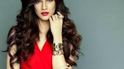 Heropanti actor Kriti Sanon learning salsa!