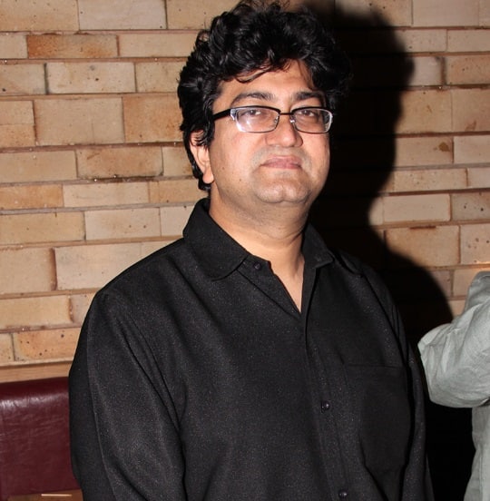 Prasoon Joshi: Growth oriented, sensitive budget Prasoon Joshi: Growth oriented, sensitive budget